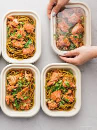 Honey Garlic Salmon Lo Mein Meal Prep Recipe I Am A Food Blog Recipe Salmon Meal Prep Meal Prep Clean Eating Salmon Recipes