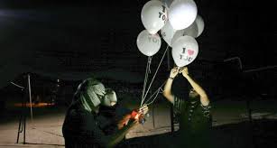 Footage purporting to show the attack in progress has circulated on social media. Idf Strikes Hamas After Incendiary Balloons Fall In Southern Israel Jol