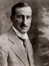 Richard Tully's Instagram, Twitter & Facebook