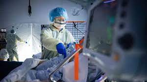 Showing a patient with covid 19 and a nurse first i drew up a scene in a hospita. Ygeiamou Gr To Site Gia Thn Kalh Ygeia Thn Swsth Diatrofh Kai Thn Eye3ia