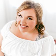 Ep. 368: From Virtual Assistant to 7-Figure CEO with Abbey Ashley of the  Virtual Savvy