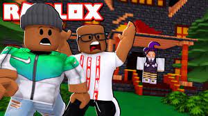 MULTIPLAYER ESCAPE GRANDMA'S HOUSE IN ROBLOX (Halloween Update) - YouTube