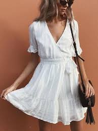 Découvrez unique designers mode à aws.aws.helochic.com. Robe Courte Evasee Blanche Col V Mode Robe Habillee Robe Chemise Courte