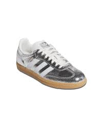 Dari Stadion ke Jalanan: Kanvas untuk Ekspresi Personal