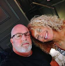 Hello! Anyone living in St Julian's bay? I will love if someone could tell  me how are the surrounding and cool stuff to do! Gym etc moving in May to  Malta ✈️