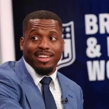 Jason Fifield's Instagram, Twitter & Facebook