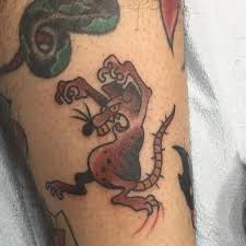 Done by lindsay at eye candy tattoo. Olio Snake Tattoo By Coiled Snake From Electric Dagger Tattoo 20170809 Dagger Tattoo Tattoos Snake Tattoo