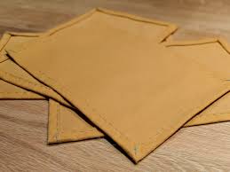Idéal lors d'un repas de fête dans le plus grand respect des arts de la table. Tuto Diy Coudre Des Serviettes De Table Ou Des Mouchoirs En Tissu Sailing Kerguelen