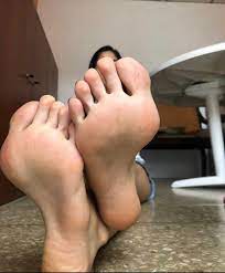 Hannahrob feet