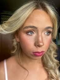 Hollie Mchugh's Instagram, Twitter & Facebook