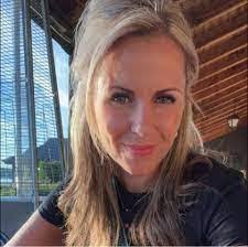 Tracy Hartzell's Instagram, Twitter & Facebook