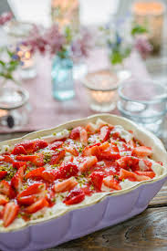 Erdbeertiramisu Mein Bestes Rezept Pomponetti Rezept Erdbeertiramisu Rezepte Gute Rezepte