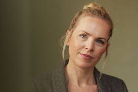 Oliver Bjerrehuus kan ikke flygte fra fortiden: Folk vil høre om mit crazy  liv