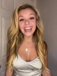 Mallory Mahoney's Instagram, Twitter & Facebook