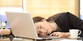 Symptoms and signs of narcolepsy tend to develop in people between the ages of 10 and 25