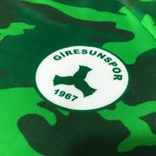 En çok incelenene göre sırala en çok oy alana göre sırala en yeniye göre sırala fiyata göre sırala: Gzt Giresunspor On Twitter Giresunspor Umuz Kamuflaj Forma Yesil Sort Yesil Konc Ile Manisaspor Macina Cikacak Kalecimiz Mavi Forma Giyecek Basarilar Giresunspor Https T Co Yhzjuvtj2x