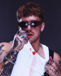 Sean Behr (@tornblackjeans) • Instagram photos and videos