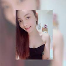 Coco Wu updated her profile picture.