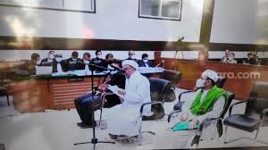 Jika tidak, habib rizieq shihab terancam penjara 5 bulan. Surat Terbuka Jelang Vonis Habib Rizieq Semoga Hakim Dikuatkan Dari Godaan Jin Oligarki