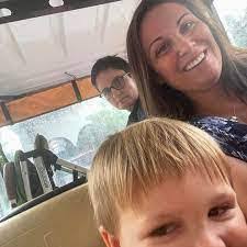 Roseann Phelps's Instagram, Twitter & Facebook