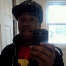 Larry Mcclinton (@LarryMac10)