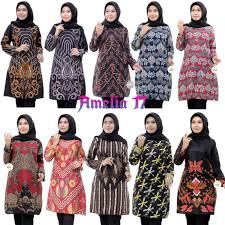 Berbagai macam model, desain, dan corak tunik banyak ditawarkan di offline maupun online shop. Harga Model Baju Batik Wanita 2021 Atasan Lengan Panjang Tunik Wanita Terbaru Agustus 2021 Biggo Indonesia