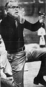 Longtime basketball coach Abe Estrada, 92, dies