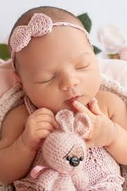 150+ Middle Names For Daisy (Pretty & Unique)