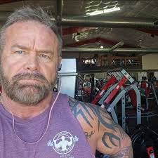 Hi everyone, I'm David Theriot, owner of Vanguard Fitness. If you're  looking for your next gym, I'd love to personally invite you to check us  out. Vanguard Fitness isn't just a place