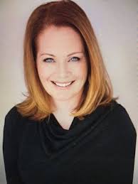 Holly Ludwig's Instagram, Twitter & Facebook