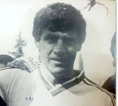 Peter Lorimer, the coach of Hapoel Haifa in the past, has passed away