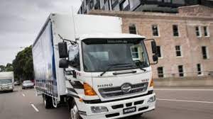 Hino 5 ton lorry fuel efficiency. Hino 500 Series Review Drive