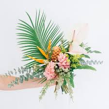 Our beautiful hawaiian wedding bouquets are shipped fresh from hawaii for your special day. Waimanalo Bridal Bouquet Paiko