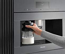 From a powerful espresso through to a really creamy latte, there is no limit to the coffees you can make. Miele Cva 7845 Built In Coffee Machine With Directwater