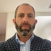 Alexander Rueda's Instagram, Twitter & Facebook