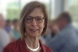 Lori Walters's Instagram, Twitter & Facebook