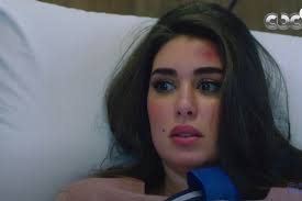 جدير بالذكر أن مسلسل المداح بطولة حمادة هلال، أحمد بدير، خالد سرحان، نسرين طافش، محمد عز، جمال عبدالناصر، دنيا عبدالعزيز، حنان سليمان، محسن منصور، محمد الصاوي، هادى خفاجة. Ù†Ø³Ø±ÙŠÙ† Ø·Ø§ÙØ´ ØªØ«ÙŠØ± Ø§Ù„Ø¬Ø¯Ù„ ÙÙŠ Ù…Ø´Ù‡Ø¯ Ø§Ù„Ù…Ø³ØªØ´ÙÙ‰ Ù…Ù† Ù…Ø³Ù„Ø³Ù„ Ø§Ù„Ù…Ø¯Ø§Ø­ Ù…Ø§ Ø¹Ù„Ø§Ù‚Ø© ÙŠØ§Ø³Ù…ÙŠÙ† ØµØ¨Ø±ÙŠ Ø®Ø¨Ø±