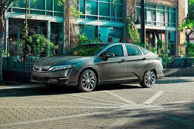 You'll enjoy a fast recharge time, advanced safety features, and a premium interior—all with zero tailpipe emissions. Used 2019 Honda Clarity Electric Review Edmunds