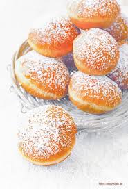 Berliner Rezept So Backst Du Einfach Kreppel Krapfen Pfannkuchen Rezept Rezepte Pflaumenmus Hefekuchen Rezept