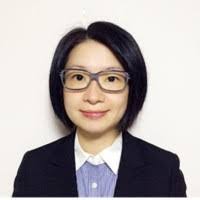 Lucinda Hutchinson's Instagram, Twitter & Facebook