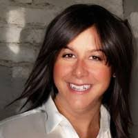 Courtney Kahn's Instagram, Twitter & Facebook