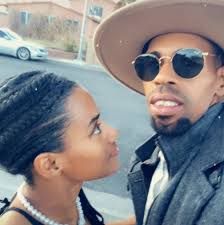 Married or Engaged lets see those #TheJones