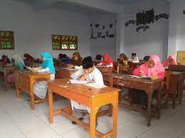 Kali ini saya akan bagi materi yang biasanya di tanyakan waktu tes wawancara bahasa inggris masuk sma dan sekaligus jawabannya, yang sudah saya baca dari beberapa sumber sekalian buat nambah wawasan saya ya, saya kan juga. Inilah Tes Wawancara Masuk Sma Unggulan