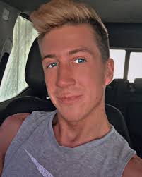 Benjamin Feist (@b.feistyy) • Instagram photos and videos