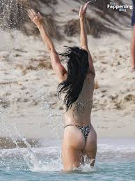 Katy Perry Displays Her Sexy Bikini Body on the Beach in Ibiza (9 Photos) -  Nude Celebs