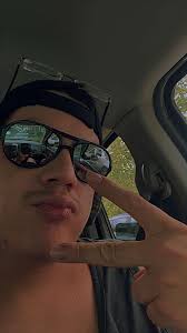 an evening at the beach with the besties… I'm just going there to burn  since I don't tan eee