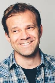 Tom Simcox's Instagram, Twitter & Facebook