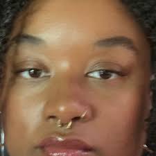 ✨🌙 Thique Aunt Bougie 💅🏾🔮 على X: "Sidenote Lusters (THE PINK HAIR  CREAM!!!!) is Black-owned and still around with new products, the photo has  President Jory Luster (middle) and vice presidents Fred