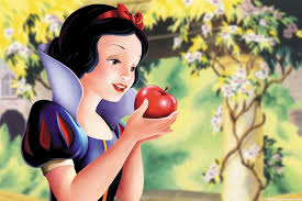 Free Free Snow White Holding Apple Svg 412 SVG PNG EPS DXF File