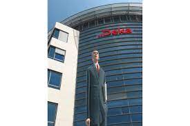 Dekabank deutsche girozentrale luxembourg sa in findel, full practical information on dekabank deutsche girozentrale luxembourg sa: Langer Banker Inges Idee